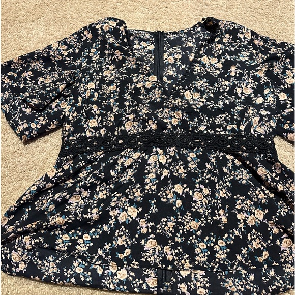 Shein blouse - Picture 1 of 1